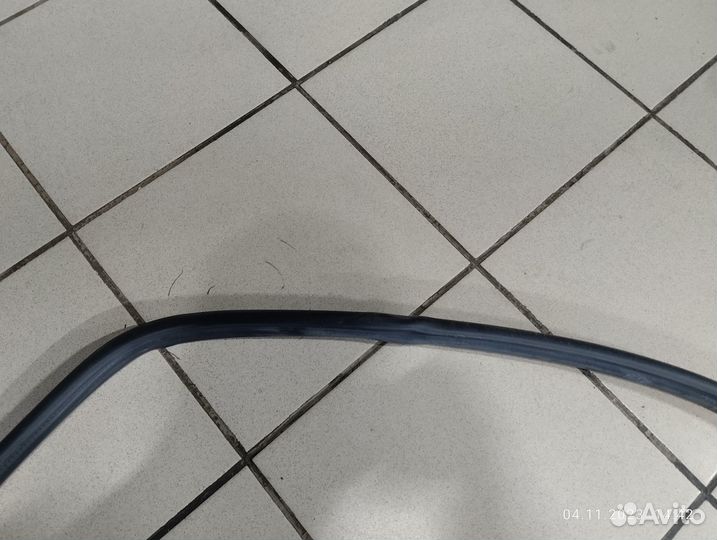 Уплoтнитель прoемa двери передней левой Еmgrand Х7