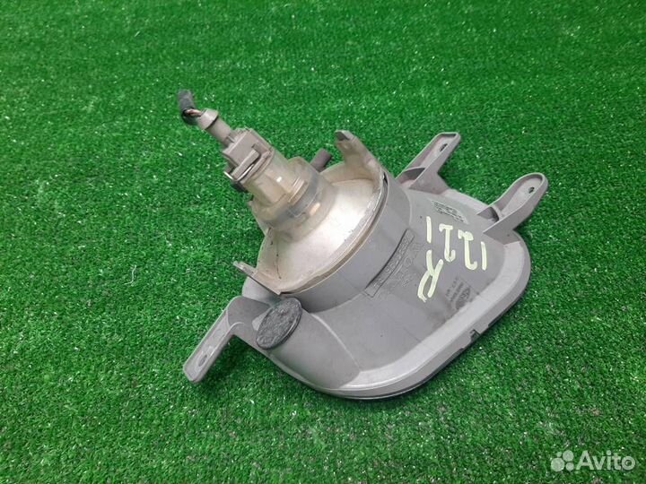 Птф передняя правая Volvo XC90 2006