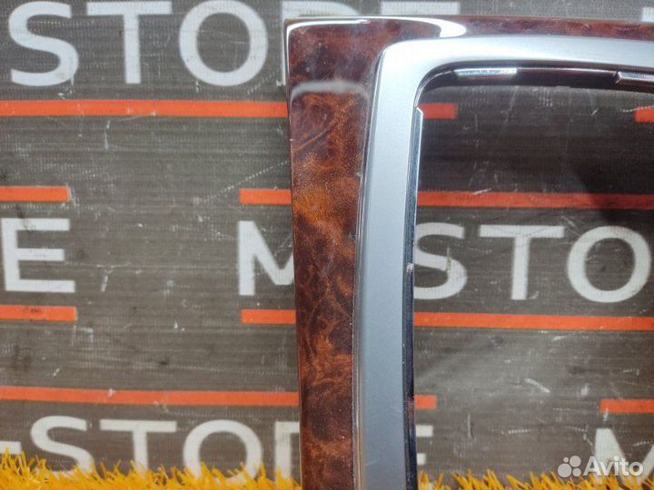 Консоль селектора Mercedes-Benz C-Class W204