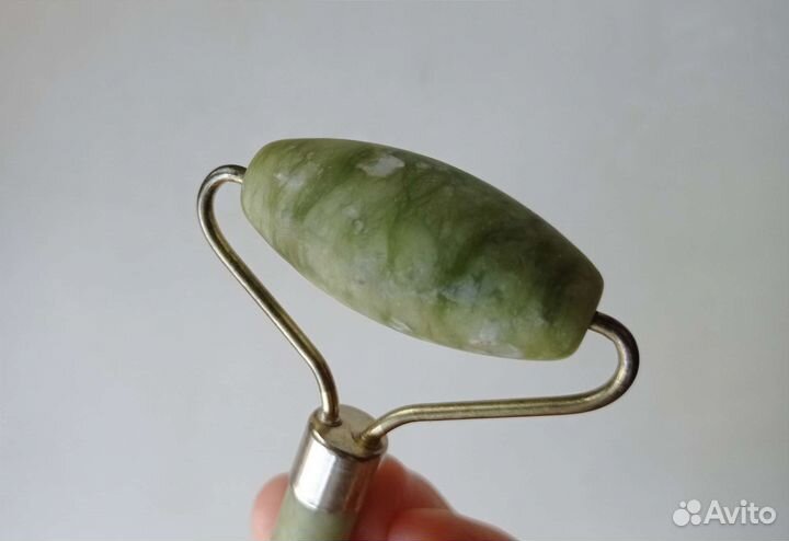 Роликовый массажер для лица