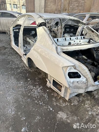 Крыло заднее левое Mercedes S W221 3.5 M272 2009