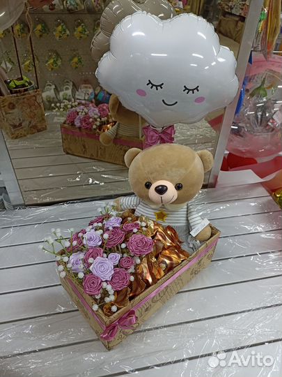 Подарочные коробки, букеты