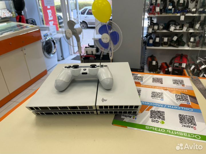 Sony PlayStation 4 500гб(Строителей)