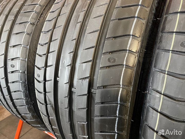 Triangle EffeXSport TH202 275/35 R20 102Y