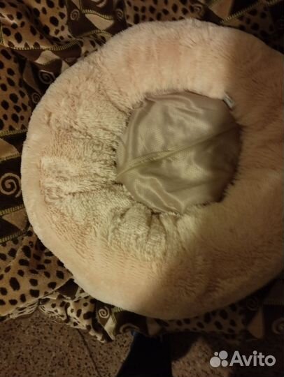 Лежанка для кошек