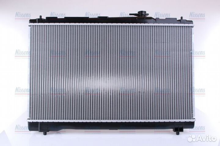 Радиатор охлаждения двс toyota avensis (2001) aven