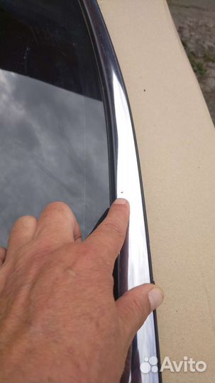 Стекло глухое Mitsubishi Pajero sport 3