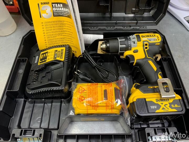 Дрель-шуруповерт dewalt DCD791P2 (18в) 2*5ач кейс