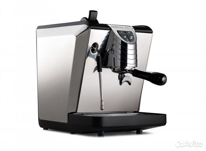 Кофемашина Nuova Simonelli