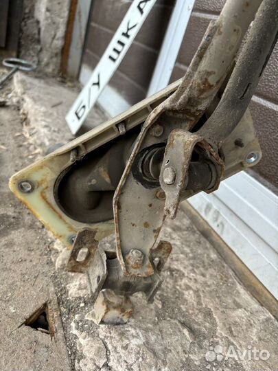 Кулиса тяга кпп nissan primera p12