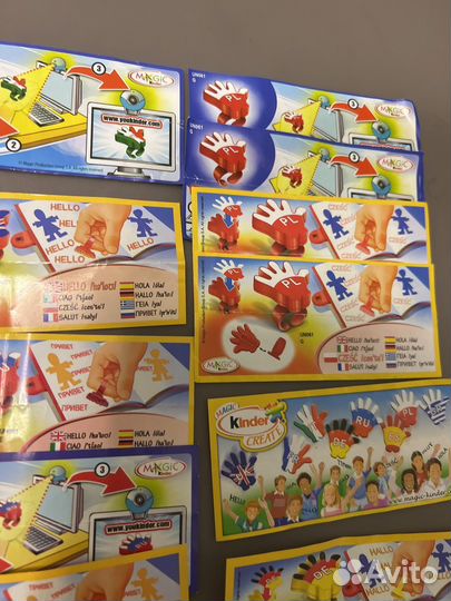 Вкладыши киндер игрушек кольца страны