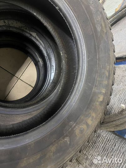 Kumho WinterCraft Ice Wi32 215/65 R16