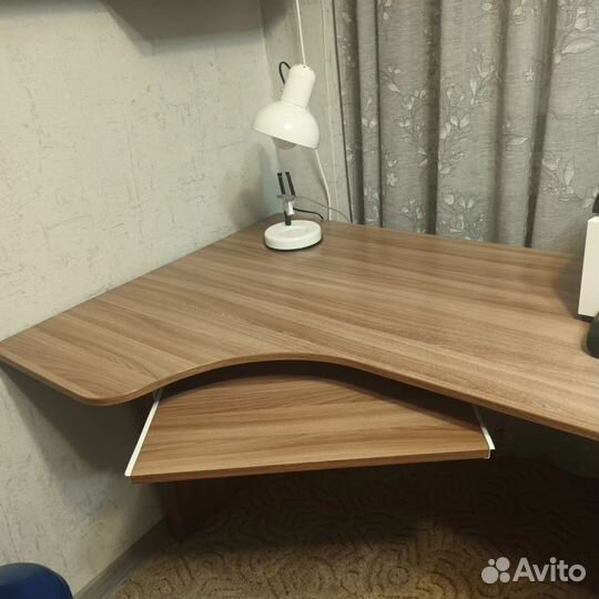 Угловой компьютерный стол бу