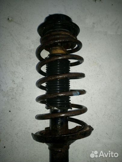 Стойка passat b3/суппорт Мерседес Возможен обмен