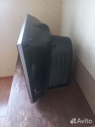 Телевизор lg, диагональ 52 см