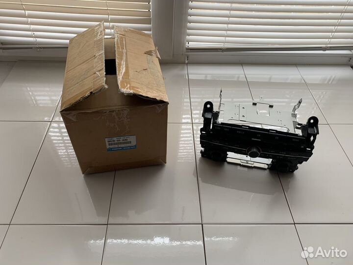 Панель магнитолы Mazda 3 BK 2002-2009 Оригинал