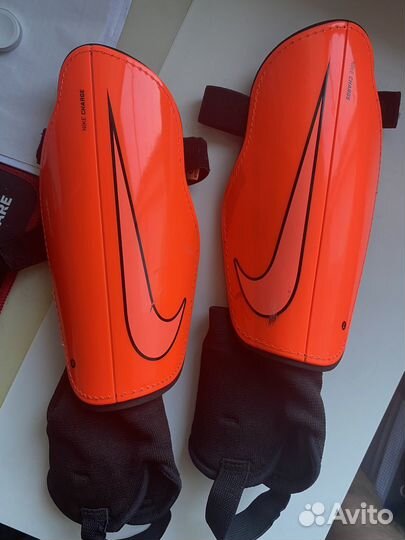 Щитки футбольные nike