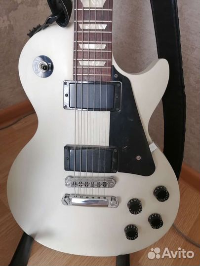Электро гитара