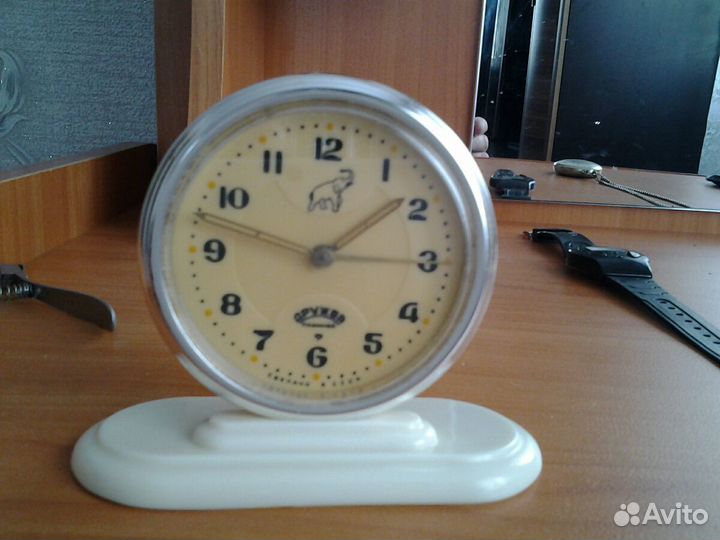 Продам часы