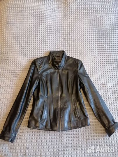 Куртка кожаная женская 46 размер