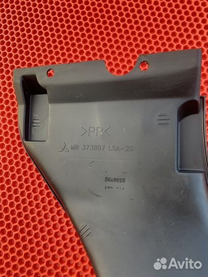 Воздухозаборник Mitsubishi Carisma рестайлинг