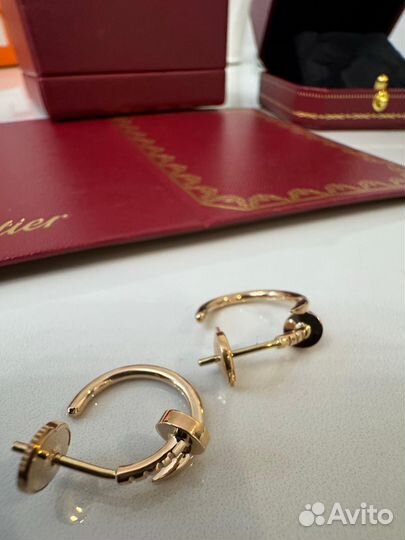 Золотые серьги гвоздь cartier