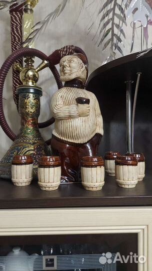 Графин со стопками