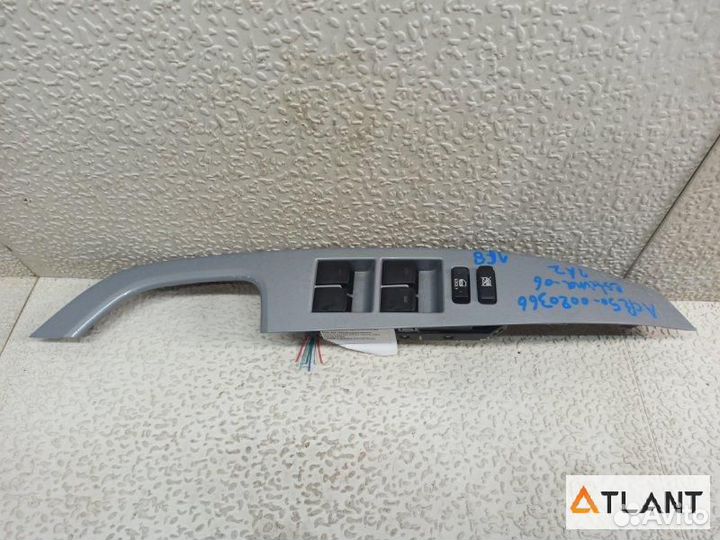 Блок упр. стеклоподьемниками передний правый toyot