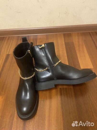 Ботинки женские