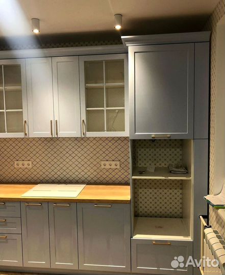 Кухни на заказ с яркой палитрой