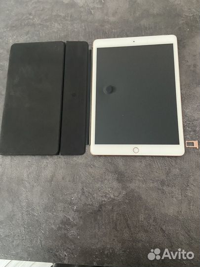 Apple iPad 7 sim