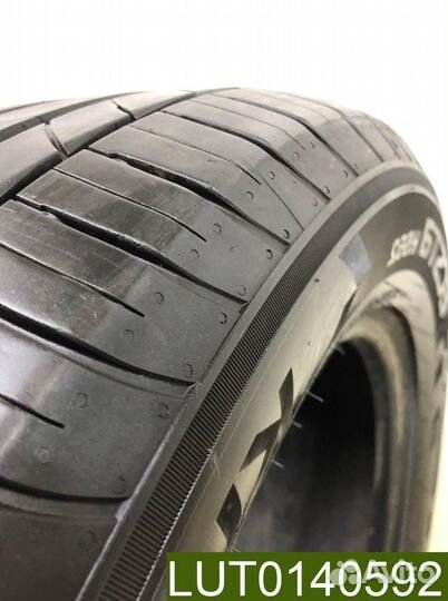 Kumho Ecsta HS52 235/55 R17 103W