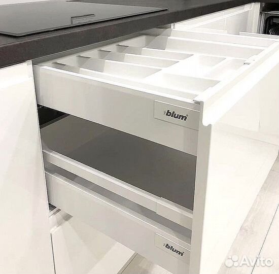 Кухонный гарнитур угловой