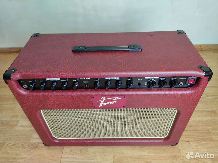 Гитарный комбоусилитель