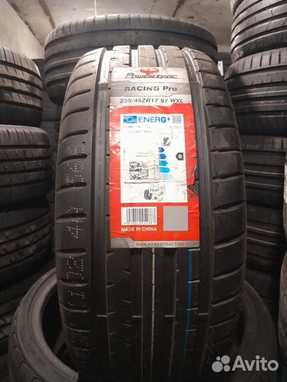 Powertrac Racing Pro 235/45 R17 97W