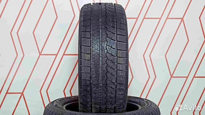Sailun Ice Blazer Arctic 235/45 R17 94H