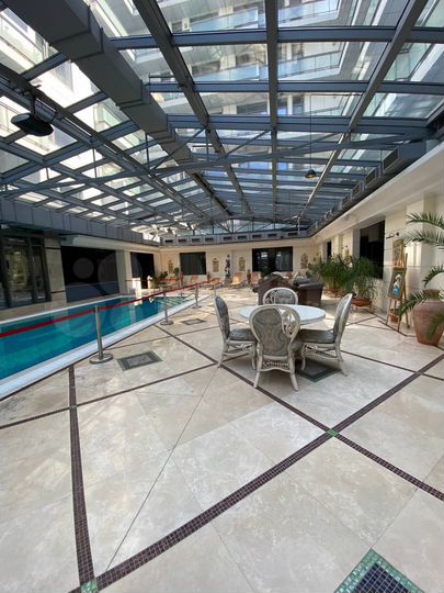 3-к. апартаменты, 126 м², 1/9 эт.