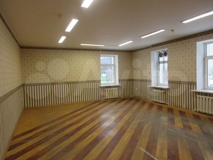 Аренда помещений свободного назначения, 218.4 м²