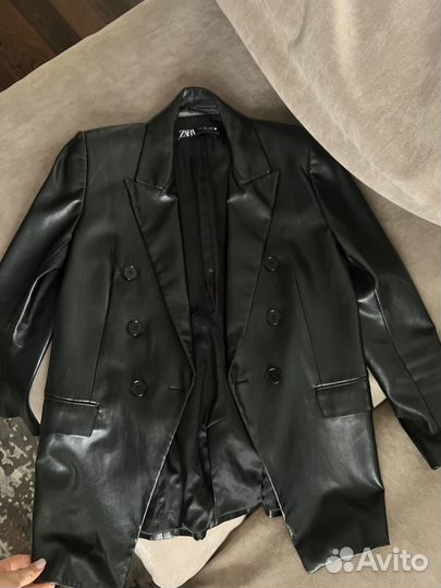Пиджак Zara из экокожи