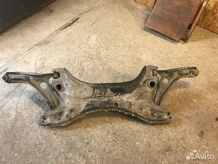 Подрамник Faw V5 LFP73ACC5D5B28733 CA4GA5 2013