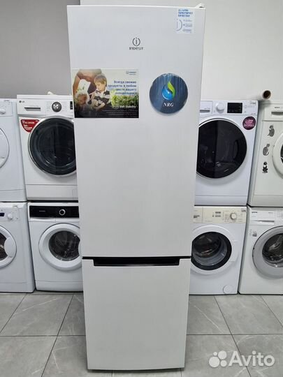 Холодильник бу indesitмодель: DS 4200 W