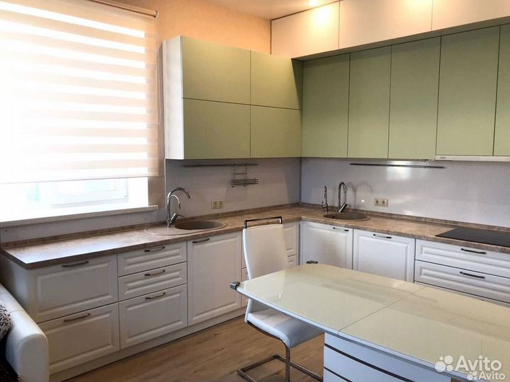 Кухонный гарнитур угловой в Москве