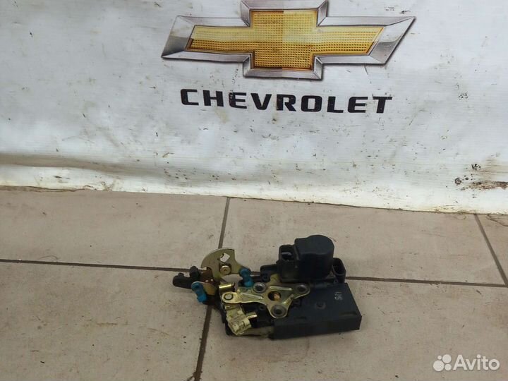 Замок задней левой двери Шевроле Реззо