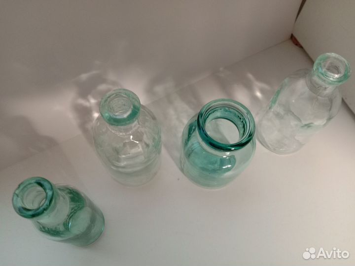 Фигурка Девы Марии, Ключ старинный, бутылочки