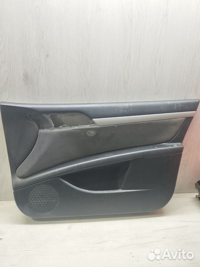 Дверная карта передняя правая Peugeot 407