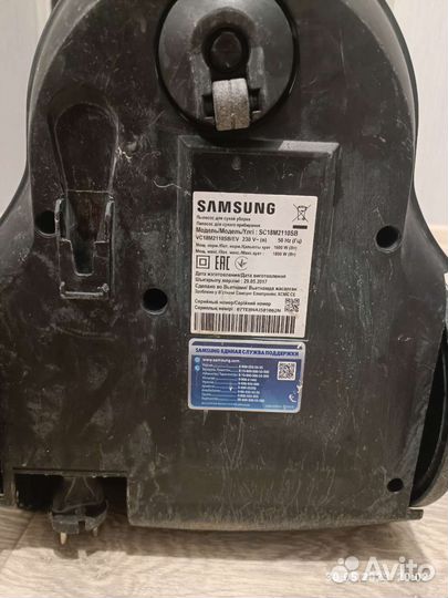 Пылесос Samsung sc18m2110sb