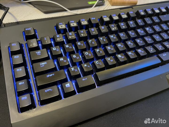 Игровая клавиатура Razer Blackwidow Chroma