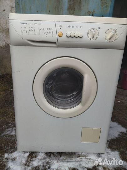 Стиральная машина на запчасти zanussi