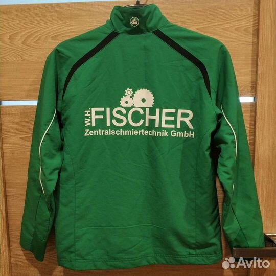 Спортивная кофта на мальчика 134-140 р-р