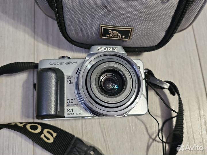 Фотоаппарат Sony DSC-H10